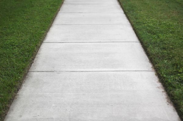 Sidewalk Concrete Construction in Bend
